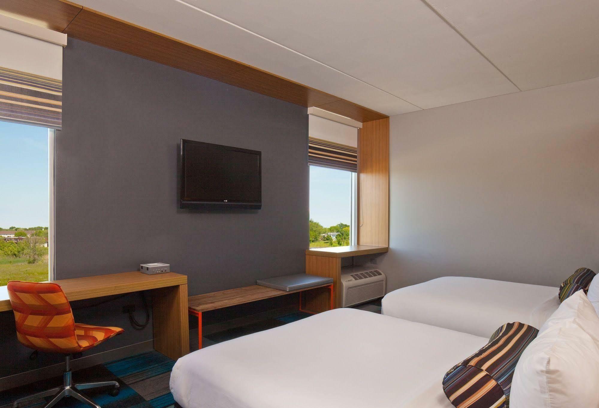 Aloft Bolingbrook Hotel Bagian luar foto